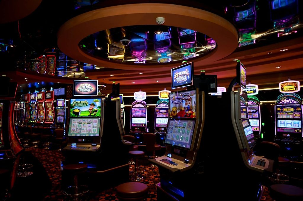Why Online Slot Gaming Appeals To Fans Of Quick Visual Rewards