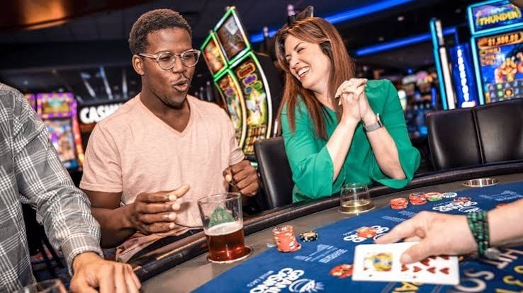 Exploring Modern Online Slot Games: Features, Themes, and Responsible Play